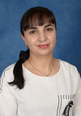 Педагогический работник Амирханова Марина Маликовна